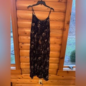 Boutique, black and cream maxi dress size small, never worn